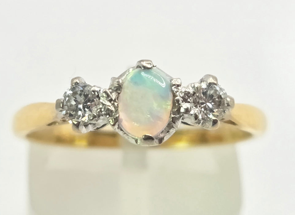 3242 Vintage: 18ct Yellow Gold Opal & Diamond Three-Stone Ring