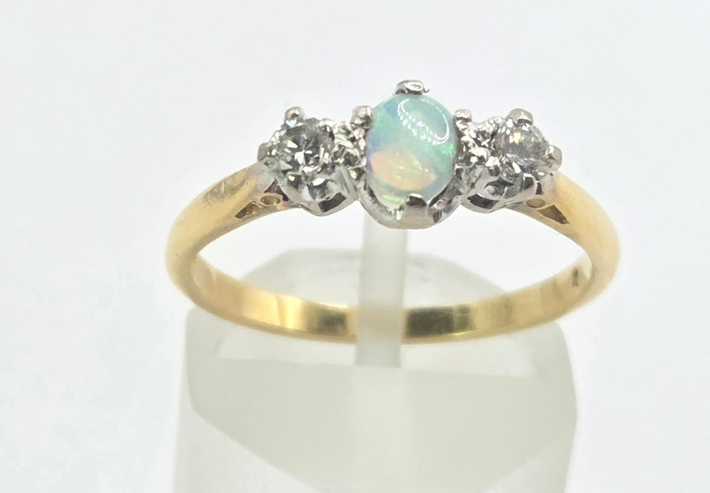 3242 Vintage: 18ct Yellow Gold Opal & Diamond Three-Stone Ring
