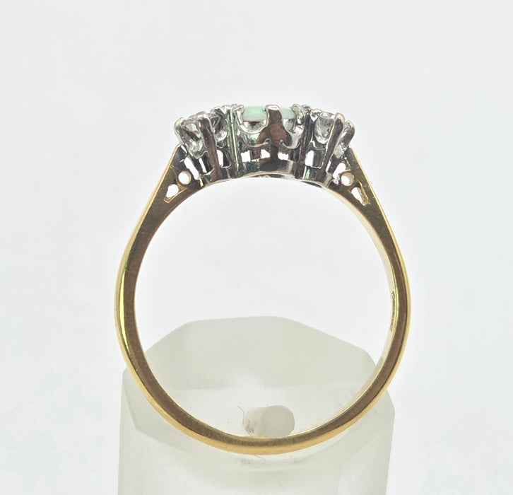 3242 Vintage: 18ct Yellow Gold Opal & Diamond Three-Stone Ring