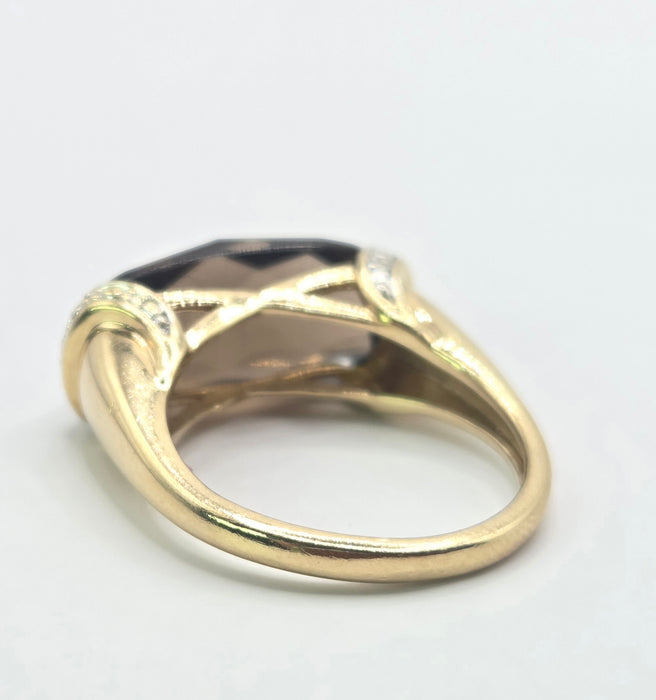 3244 Vintage: 9ct Yellow Gold Smoky Quartz & Diamond Cocktail Ring