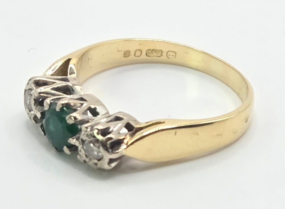 3147 Vintage: 18ct Yellow Gold Emerald & Diamond Three Stone Ring — London 1976