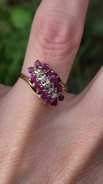 3222 Vintage: 9ct Yellow Gold Ruby & Diamond Cluster Ring — From 1970's