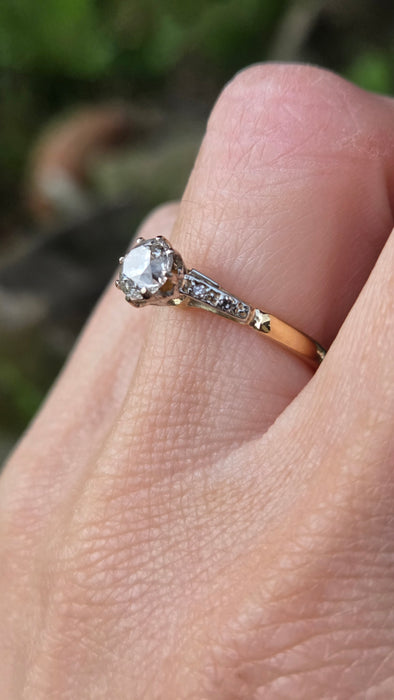 2841 Vintage: 18ct Yellow Gold 0.70ct Diamond Solitaire Ring with Diamond-Set Shoulders