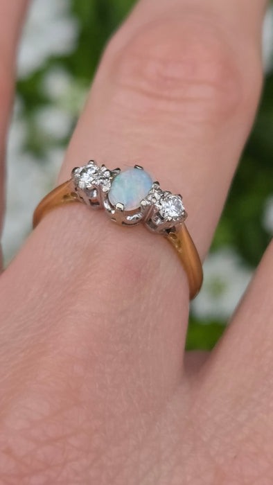 3242 Vintage: 18ct Yellow Gold Opal & Diamond Three-Stone Ring