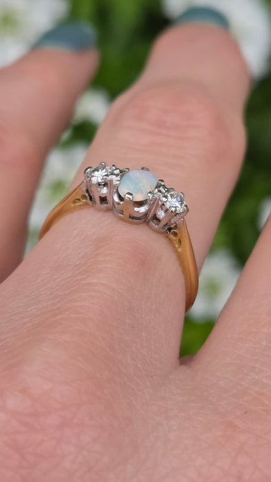 3242 Vintage: 18ct Yellow Gold Opal & Diamond Three-Stone Ring