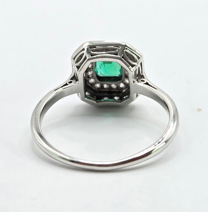 3247 Vintage: 18ct White Gold Colombian Emerald & Diamond Art Deco Style Cluster Ring