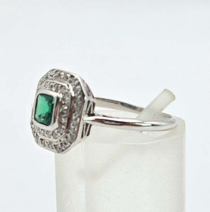 3247 Vintage: 18ct White Gold Colombian Emerald & Diamond Art Deco Style Cluster Ring