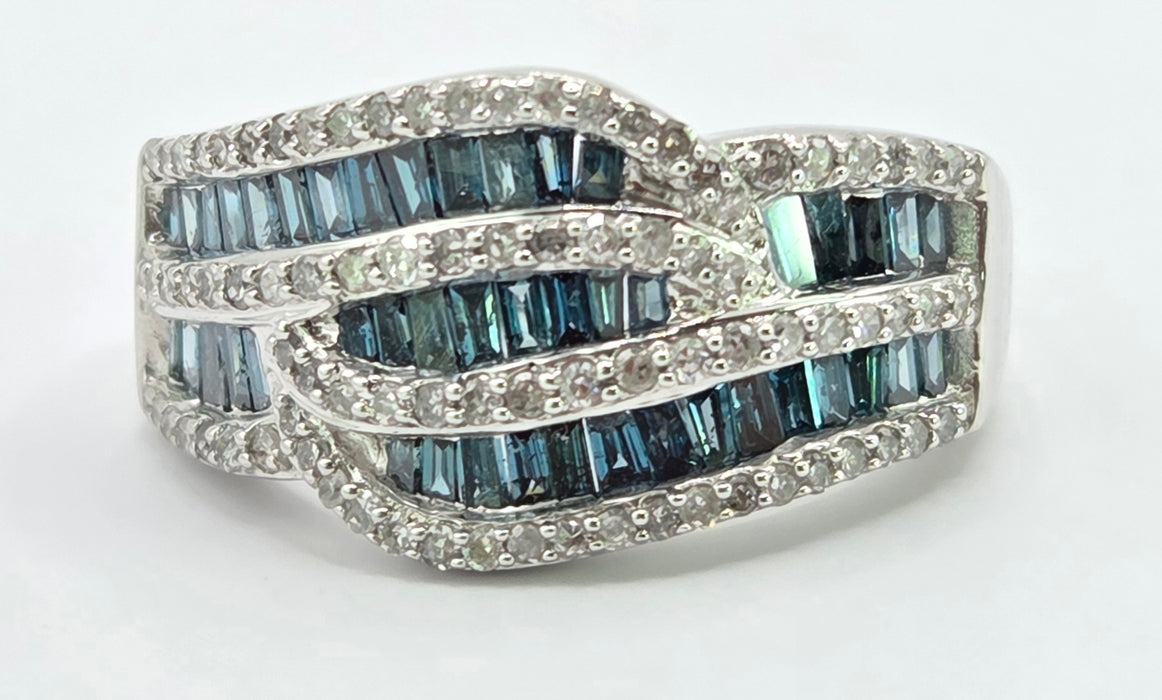 3252 Vintage: 9ct White Gold Blue & White Diamond Cluster Ring