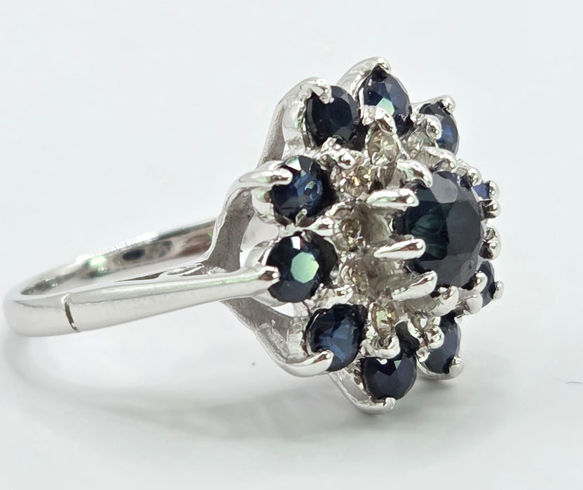 6046 Vintage: 18ct White Gold Sapphire & Diamond Flower Cluster Ring