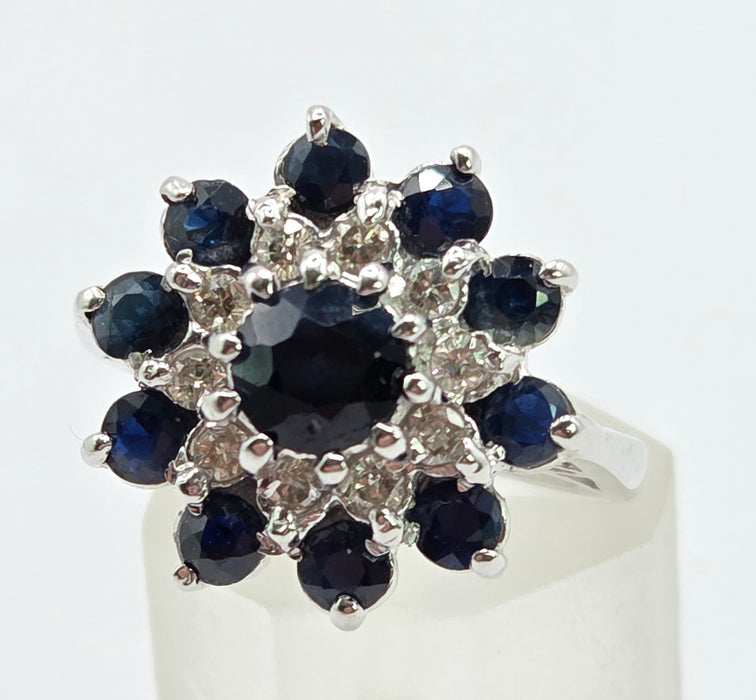 6046 Vintage: 18ct White Gold Sapphire & Diamond Flower Cluster Ring