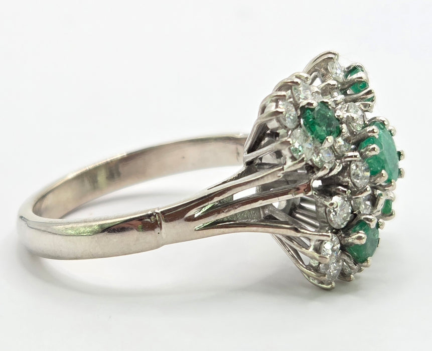 6076 Vintage: 18ct White Gold Emerald & Diamond Cluster Ring