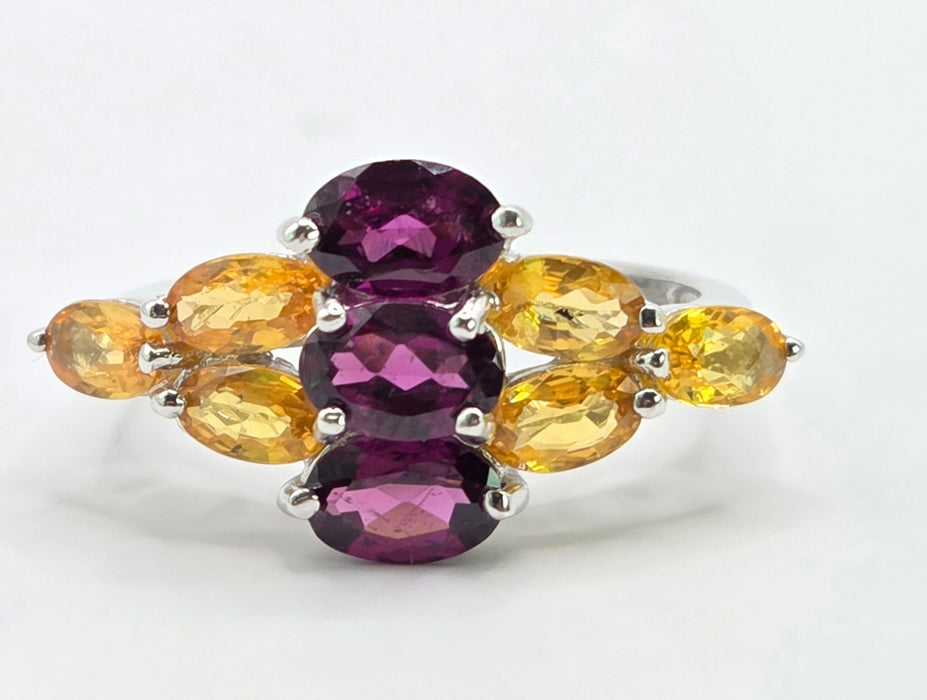 6101 Vintage: 9ct White Gold Yellow Sapphire & Tourmaline Cluster Ring