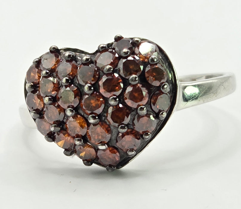 6103 Vintage: 9ct White Gold Red Diamond Heart Cluster Ring