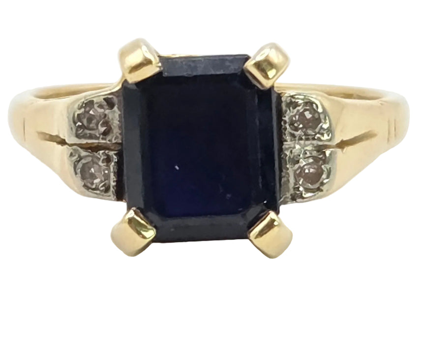 6112 Vintage: 18ct Yellow Gold Sapphire & Diamond Ring
