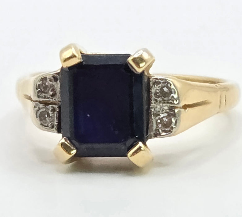 6112 Vintage: 18ct Yellow Gold Sapphire & Diamond Ring