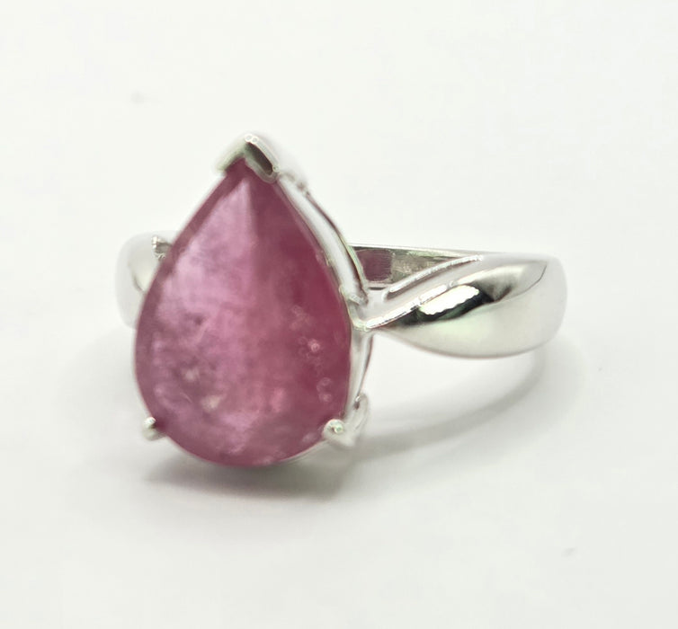 6165 Vintage: 9ct White Gold Pink Sapphire Solitaire Ring