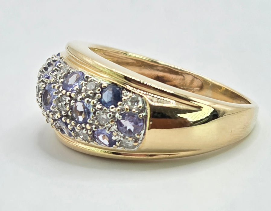 6312 Vintage: 14ct Yellow Gold Tanzanite & Diamond Cluster Band Ring