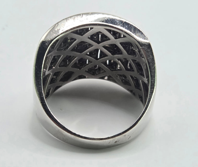 6330 Vintage: 9ct White Gold 1.75ct Diamond Greek Key Statement Ring
