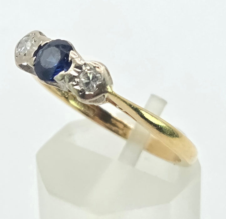 6527 Vintage: 18ct Yellow Gold Sapphire & Diamond Three Stone Ring — From 1981