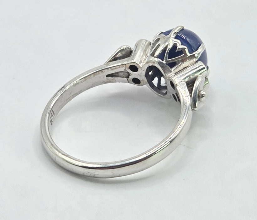 6529 Vintage: 18ct White Gold Star Sapphire & Diamond Ring