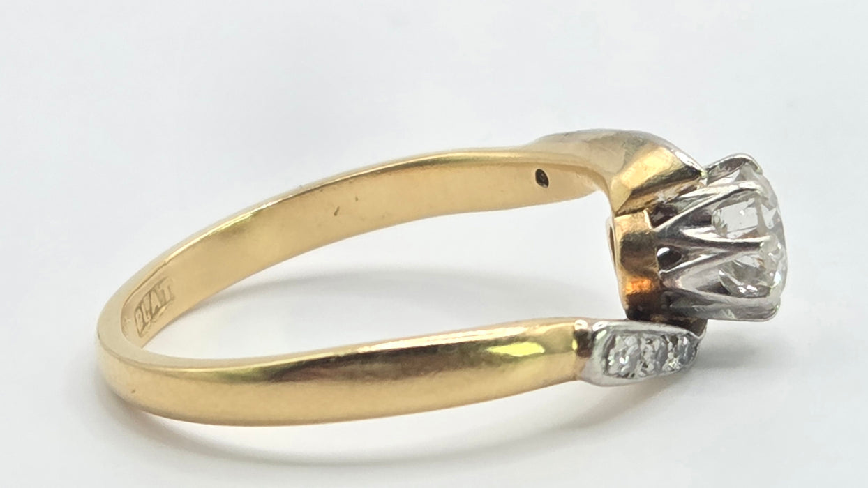 6531 Vintage: 18ct Yellow Gold & Platinum 0.39ct Diamond Crossover Ring