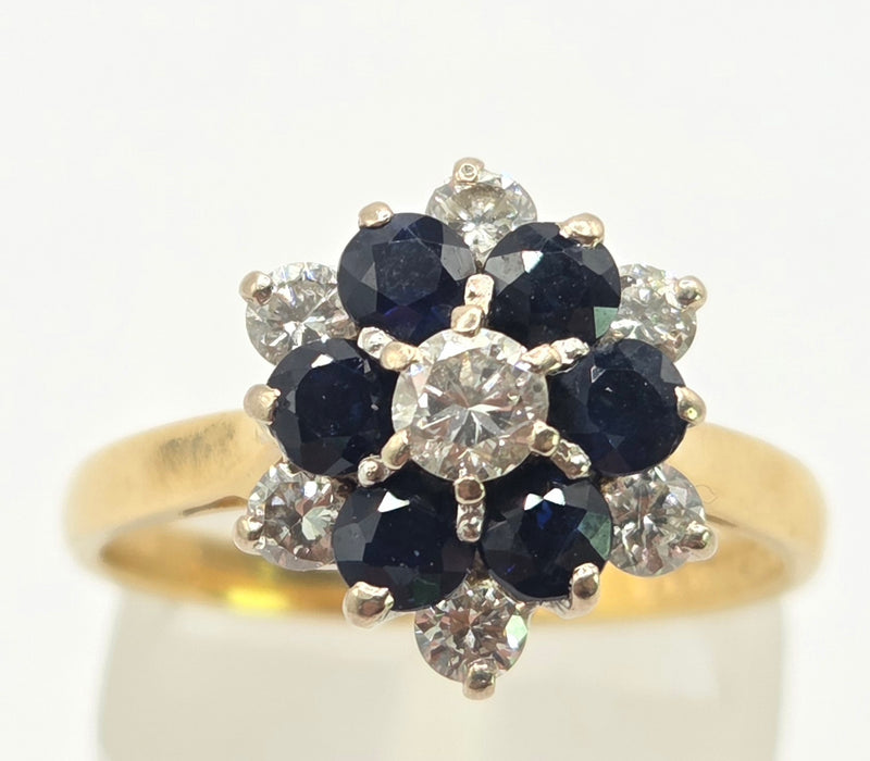 6538 Vintage: 18ct Yellow Gold Sapphire & Diamond Cocktail Cluster Ring — From 1978