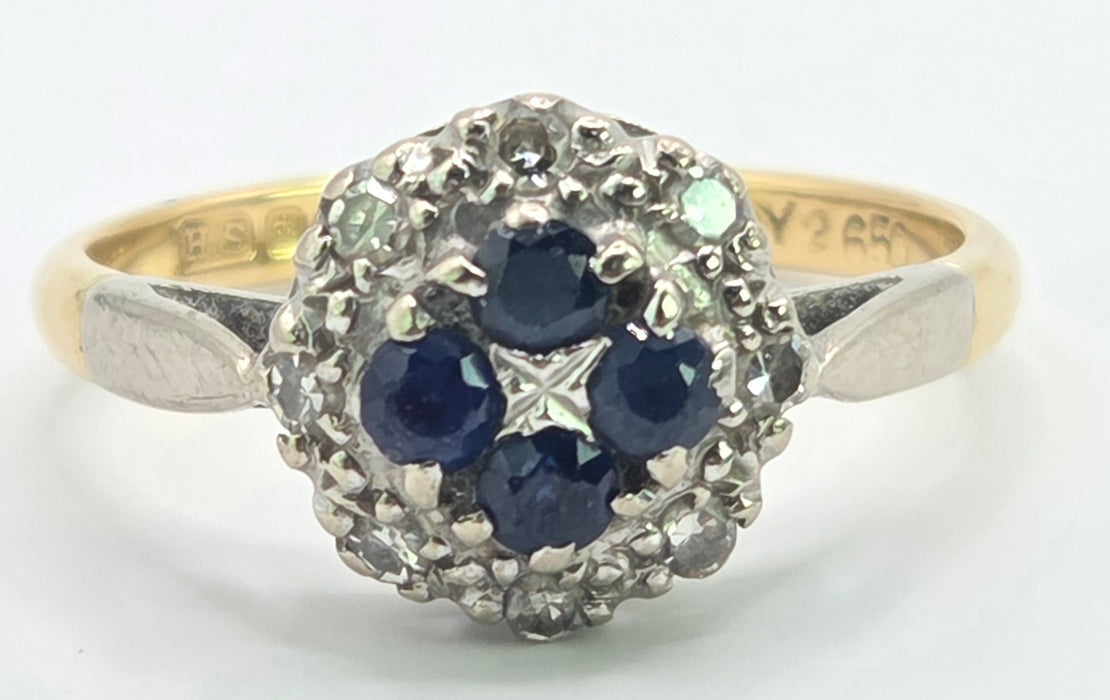 6540 Vintage: 18ct Yellow Gold Sapphire & Diamond Daisy Cluster Ring — From 1965