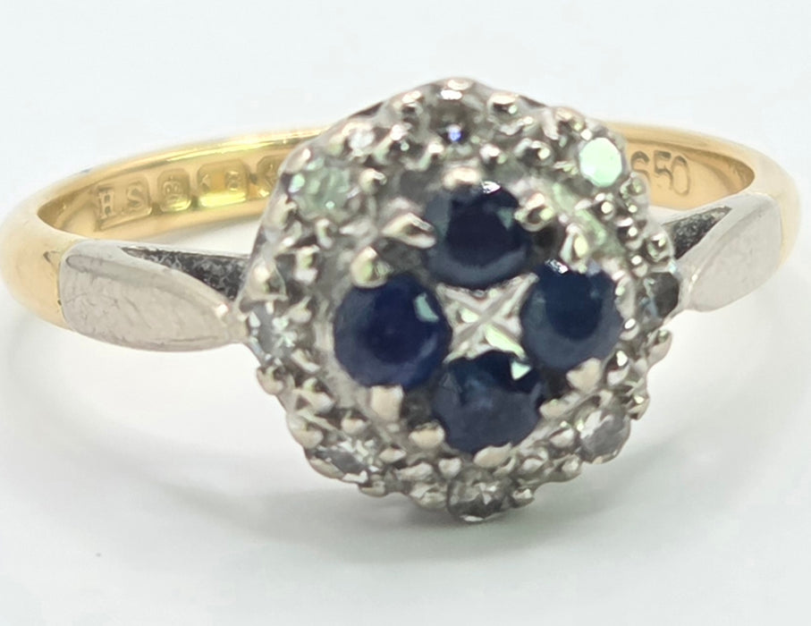 6540 Vintage: 18ct Yellow Gold Sapphire & Diamond Daisy Cluster Ring — From 1965