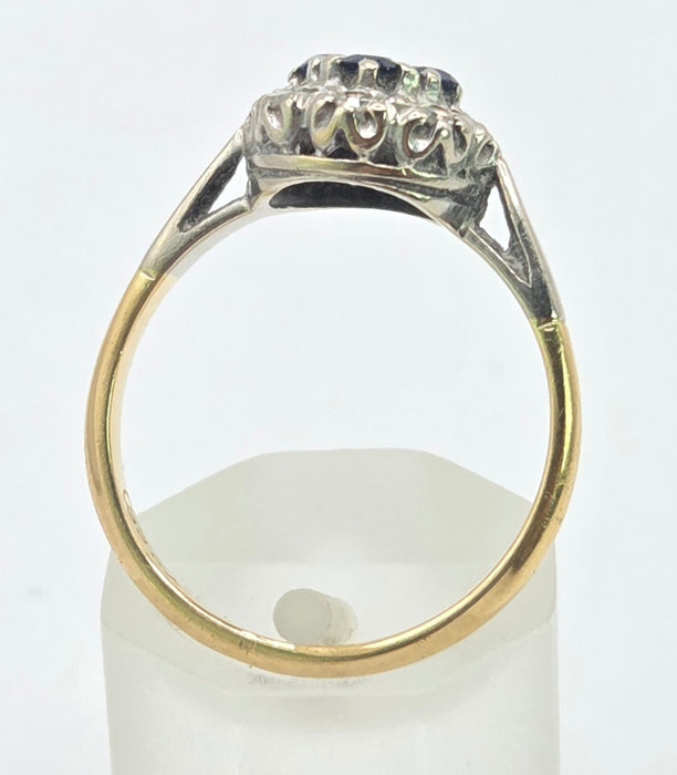6540 Vintage: 18ct Yellow Gold Sapphire & Diamond Daisy Cluster Ring — From 1965