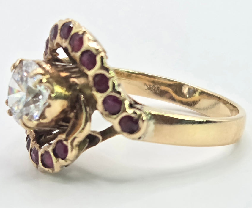 6541 Vintage: 18ct Yellow Gold Zircon & Ruby Cluster Ring