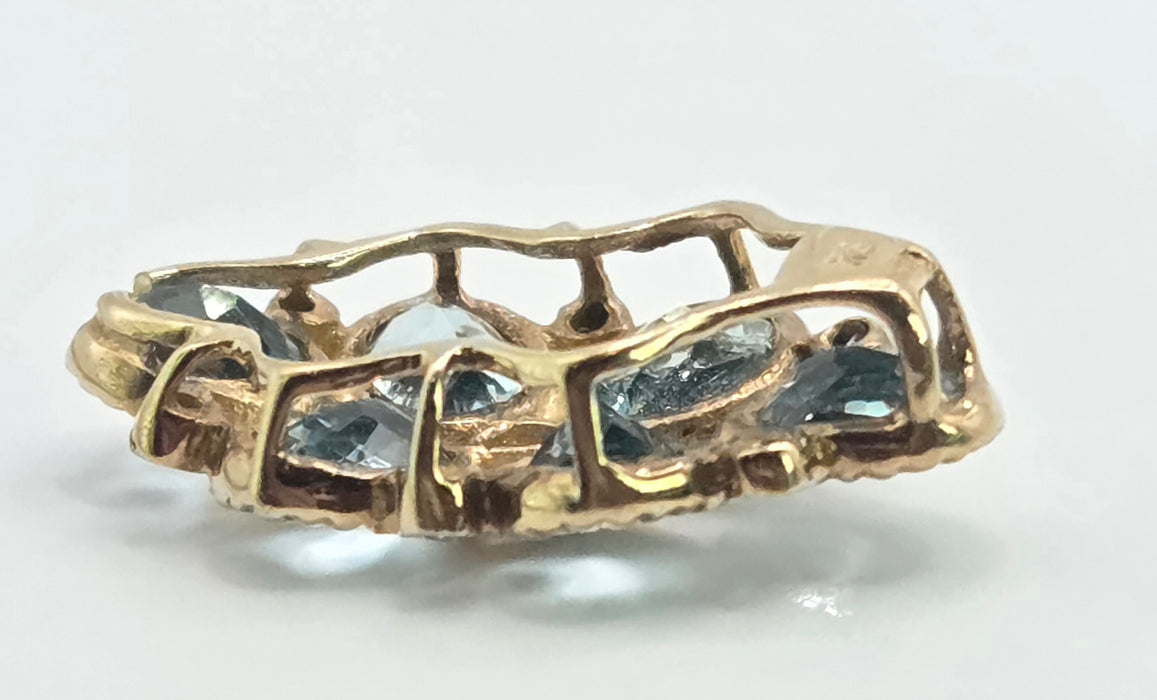 6544 Vintage: 9ct Yellow Gold Simulated Aquamarine & Diamond Pendant