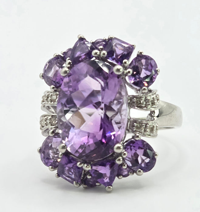 6546 Vintage: 9ct White Gold Amethyst & Diamond Cocktail Ring