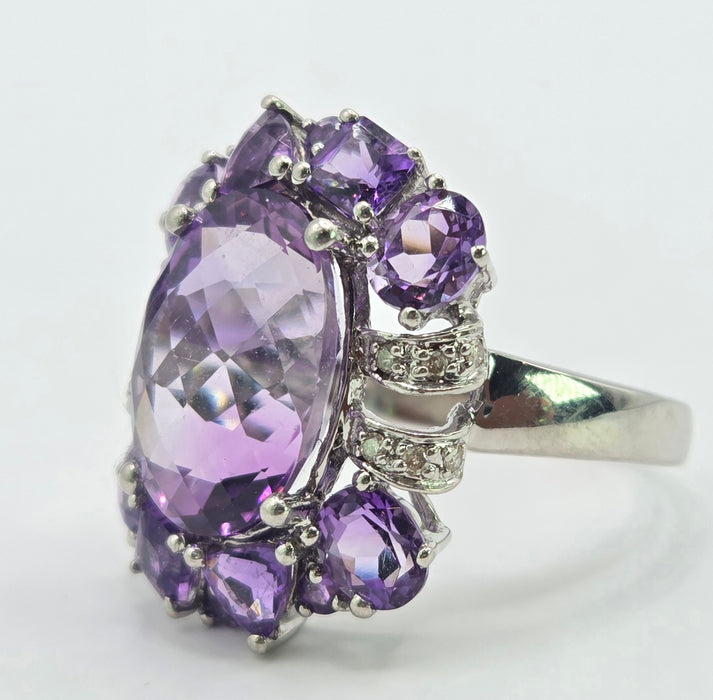 6546 Vintage: 9ct White Gold Amethyst & Diamond Cocktail Ring