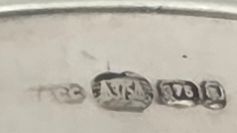 6546 Vintage: 9ct White Gold Amethyst & Diamond Cocktail Ring