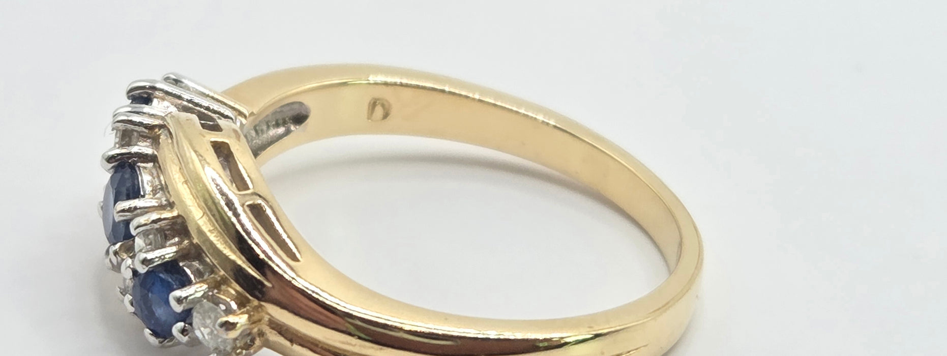 6547 Vintage: 14ct Yellow Gold Sapphire & Diamond Crossover Ring