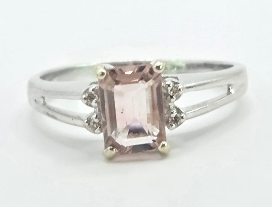 6548 Vintage: 14ct White Gold Morganite & Diamond Ring