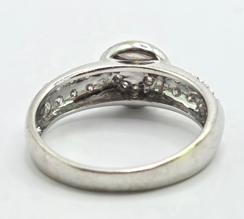 6552 Vintage: 14ct White Gold Diamond Pavé Dome Ring