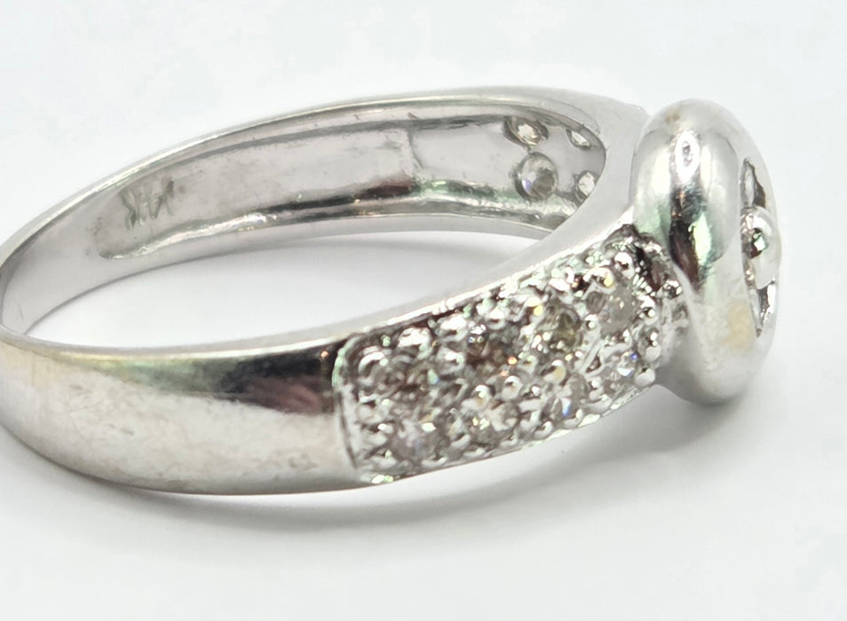 6552 Vintage: 14ct White Gold Diamond Pavé Dome Ring