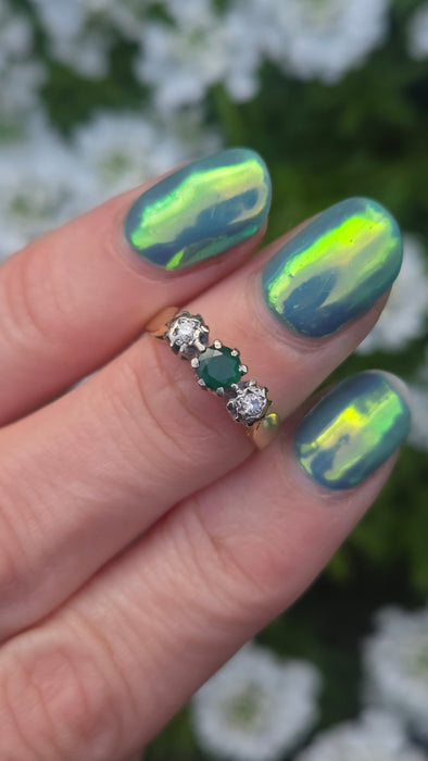 3147 Vintage: 18ct Yellow Gold Emerald & Diamond Three Stone Ring — London 1976