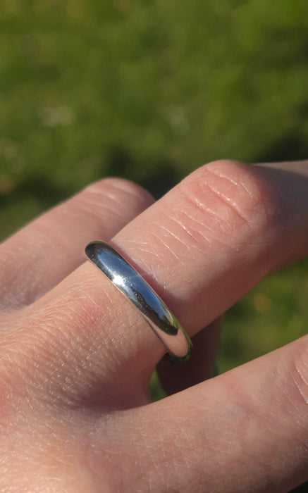 3158 Vintage: Platinum Cartier Wedding Band — From 1999