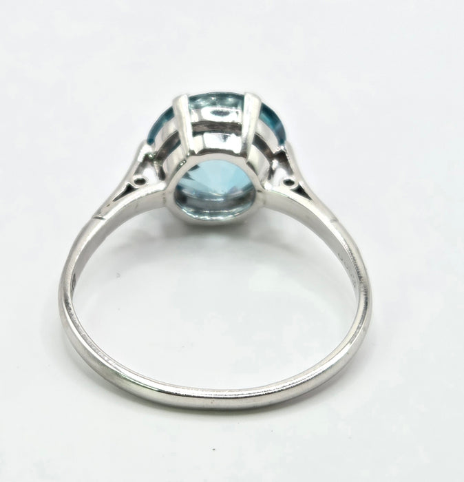 3037 Vintage: Platinum & 18ct White Gold Blue Zircon Solitaire Ring