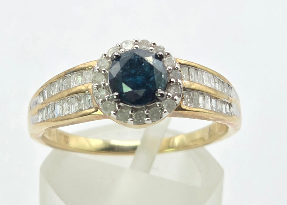 3261 Vintage: 9ct Yellow Gold Blue & White Diamond Halo Cluster Ring