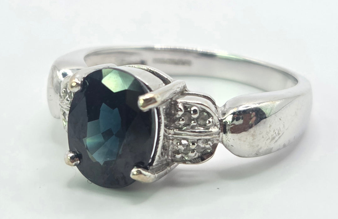 6561 Vintage: 18ct White Gold Sapphire & Diamond Ring