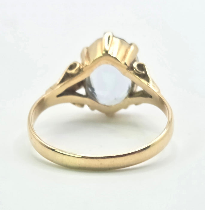 6562 Vintage: 18ct Yellow Gold Aquamarine Solitaire Ring