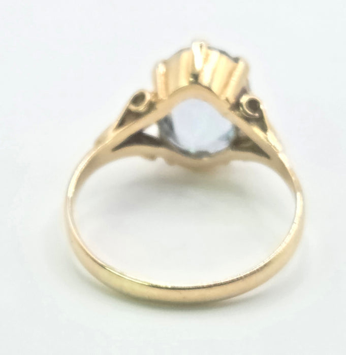 6562 Vintage: 18ct Yellow Gold Aquamarine Solitaire Ring