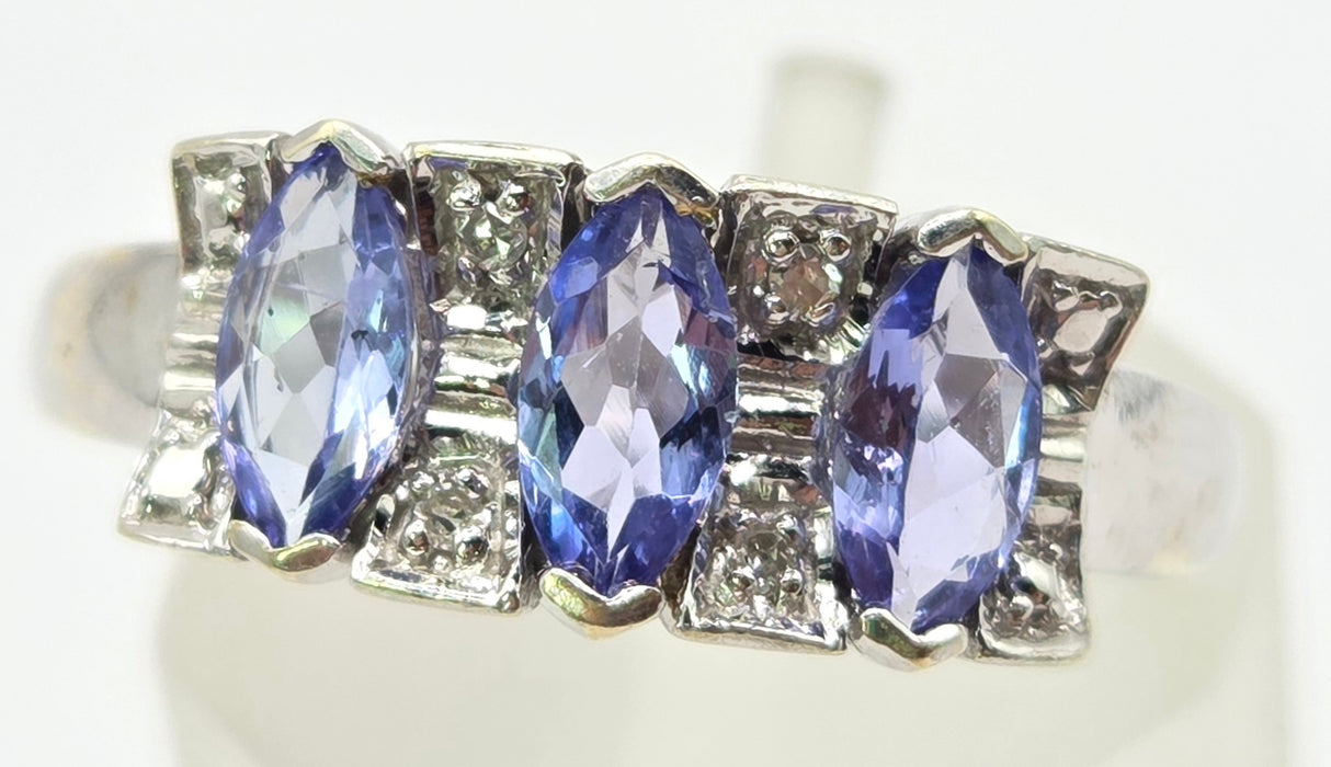 6557 Vintage: 9ct White Gold Tanzanite & Diamond Trilogy Ring