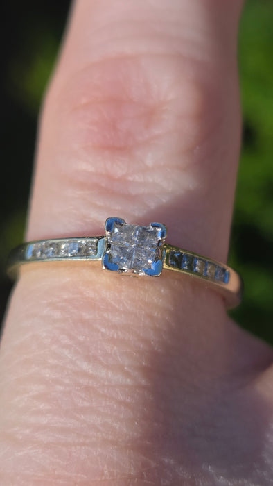 3030 Vintage: 9ct Yellow Gold Princess Cut Diamond Cluster Ring