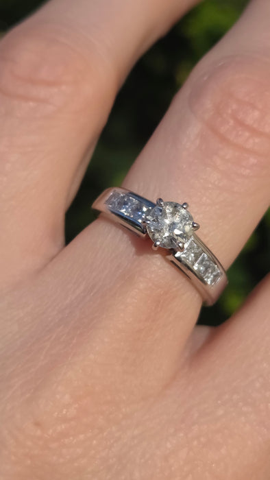 6517 Vintage: 14ct White Gold 1.40ct Diamond Solitaire (0.8ct) Ring with Princess Cut Shoulders