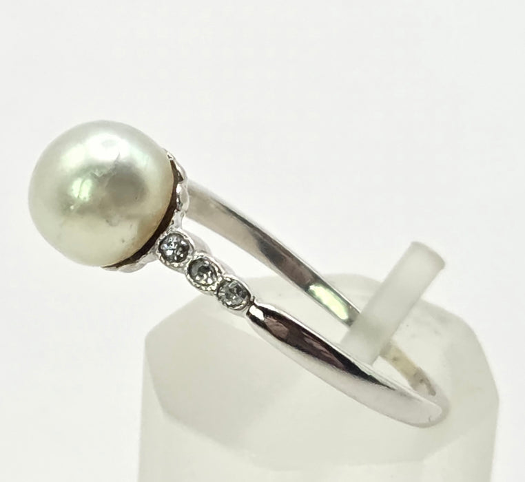 3129 Victorian: Exquisite Platinum Pearl & Diamond Ring