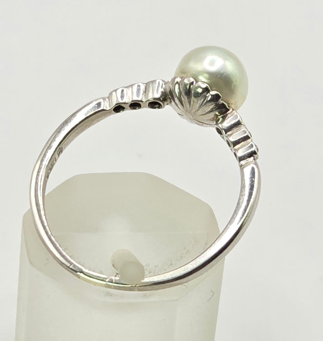 3129 Victorian: Exquisite Platinum Pearl & Diamond Ring